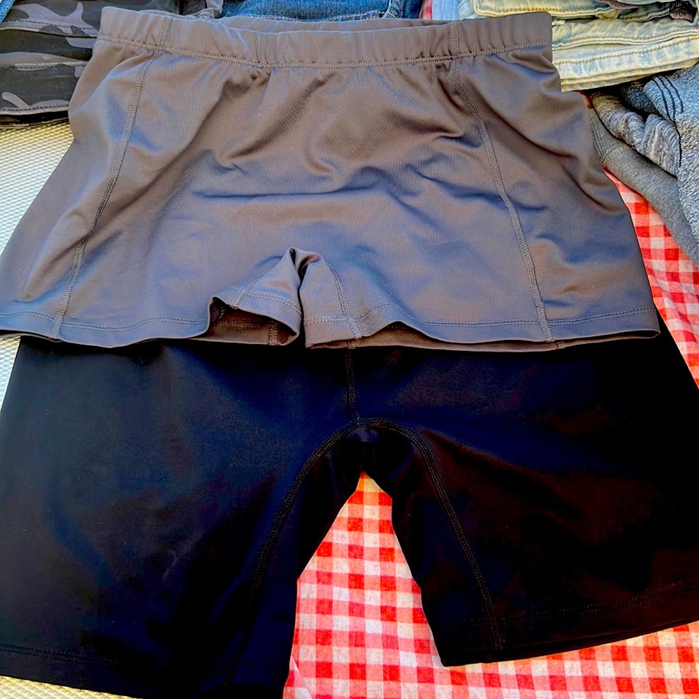 Athletic shorts